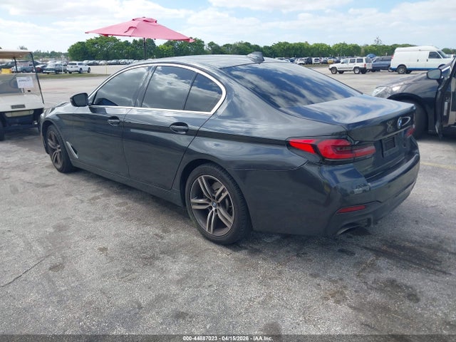 2021 Bmw 530i Xdrive მანქანა იყიდება აუქციონზე, vin: WBA13BJ09MWX27675, აუქციონის ნომერი: 44887023