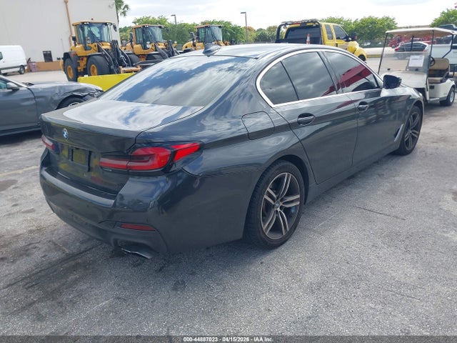 2021 Bmw 530i Xdrive მანქანა იყიდება აუქციონზე, vin: WBA13BJ09MWX27675, აუქციონის ნომერი: 44887023