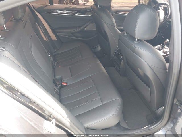 2021 Bmw 530i Xdrive მანქანა იყიდება აუქციონზე, vin: WBA13BJ09MWX27675, აუქციონის ნომერი: 44887023