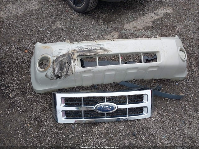 44887056 :رقم المزاد ، 1FMCU03118KA78319 vin ، 2008 Ford Escape Xlt مزاد بيع