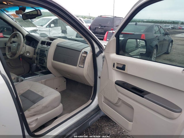 44887056 :رقم المزاد ، 1FMCU03118KA78319 vin ، 2008 Ford Escape Xlt مزاد بيع