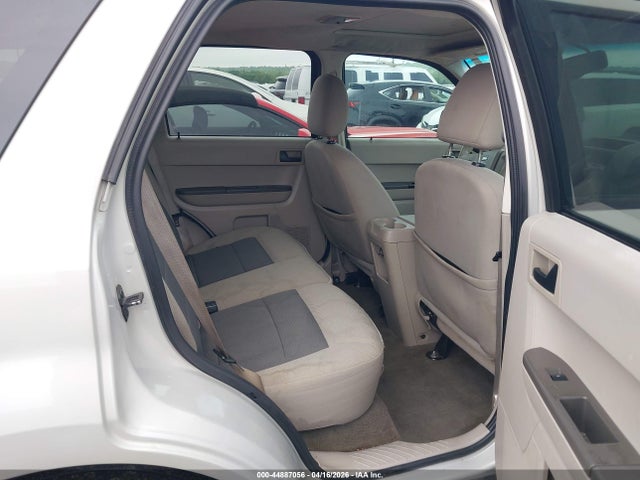 44887056 :رقم المزاد ، 1FMCU03118KA78319 vin ، 2008 Ford Escape Xlt مزاد بيع