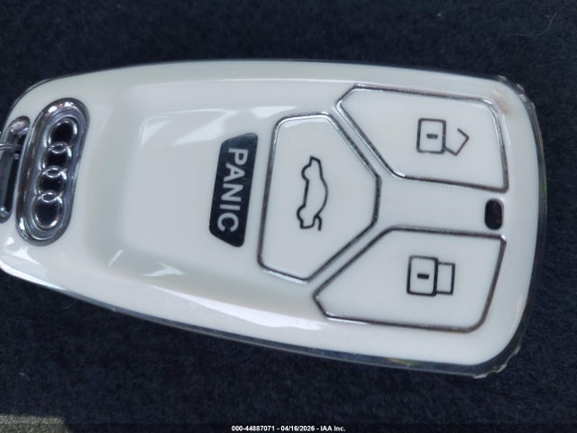 Продаж на аукціоні авто 2018 Audi Q5 2.0t Premium, vin: WA1CNAFY2J2225506, номер лоту: 44887071