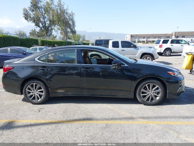 JTHBW1GGXJ2182598 Lexus ES 300H