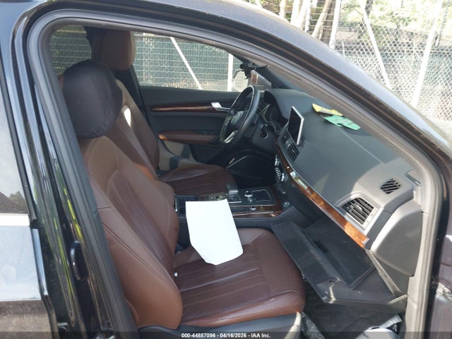 44887096 :رقم المزاد ، WA1CNAFY7J2061329 vin ، 2018 Audi Q5 2.0t Premium مزاد بيع