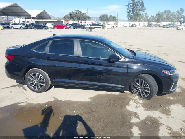 2025 Volkswagen Jetta 1.5t Se მანქანა იყიდება აუქციონზე, vin: 3VW7X7BU3SM103719, აუქციონის ნომერი: 44887139