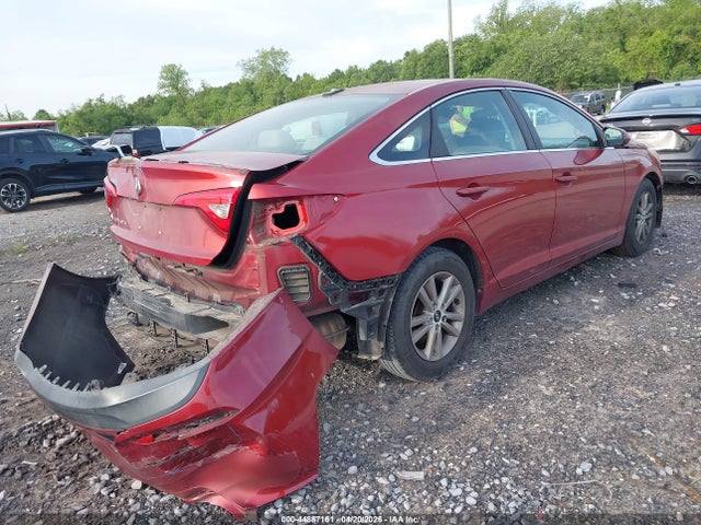 Продажа на аукционе авто 2015 Hyundai Sonata Se, vin: 5NPE24AF4FH195123, номер лота: 44887161