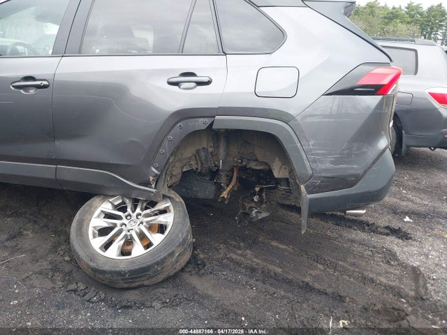 44887166 :رقم المزاد ، 2T3R1RFV5MC250459 vin ، 2021 Toyota Rav4 Xle مزاد بيع