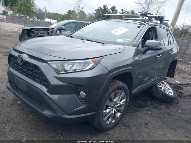 44887166 :رقم المزاد ، 2T3R1RFV5MC250459 vin ، 2021 Toyota Rav4 Xle مزاد بيع