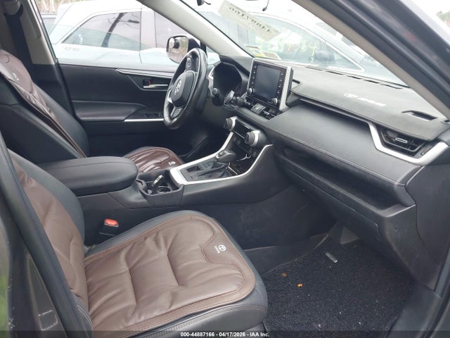 44887166 :رقم المزاد ، 2T3R1RFV5MC250459 vin ، 2021 Toyota Rav4 Xle مزاد بيع