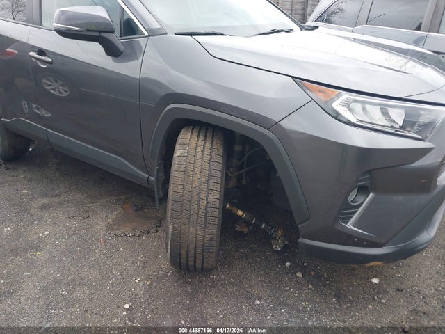 44887166 :رقم المزاد ، 2T3R1RFV5MC250459 vin ، 2021 Toyota Rav4 Xle مزاد بيع
