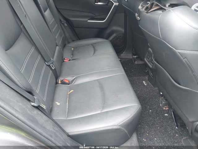 44887166 :رقم المزاد ، 2T3R1RFV5MC250459 vin ، 2021 Toyota Rav4 Xle مزاد بيع