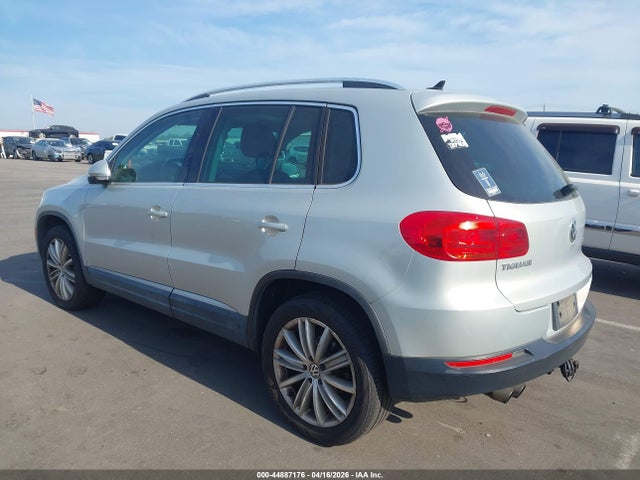 2012 VOLKSWAGEN TIGUAN WVGAV7AX7CW600876 Photo 2
