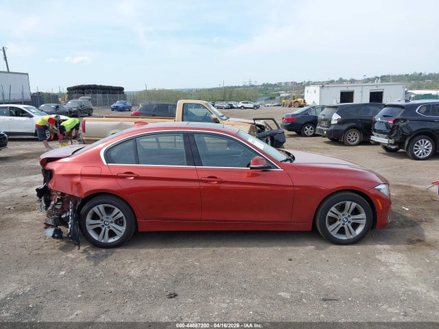44887200 :رقم المزاد ، WBA8D9C58JEM32985 vin ، 2018 Bmw 330i Xdrive مزاد بيع