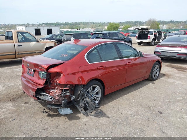 44887200 :رقم المزاد ، WBA8D9C58JEM32985 vin ، 2018 Bmw 330i Xdrive مزاد بيع