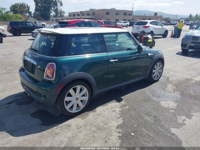2007 MINI COOPER S WMWMF73507TV30698 Photo 3