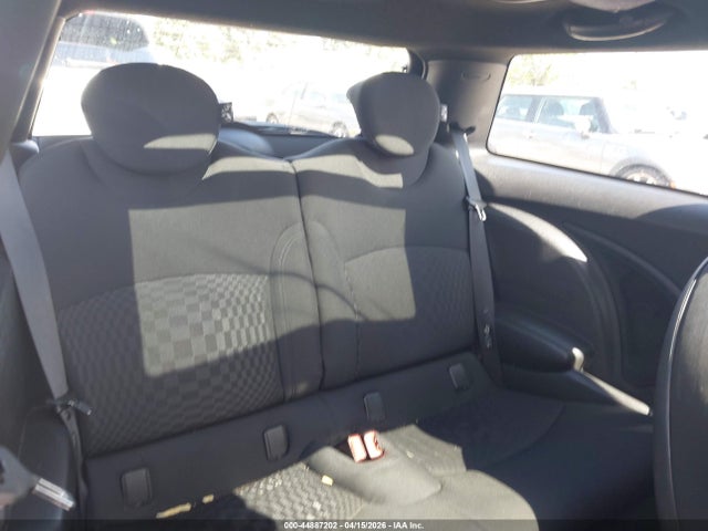 2007 MINI COOPER S WMWMF73507TV30698 Photo 7