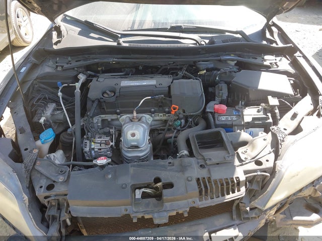 44887209 :رقم المزاد ، 1HGCT1B70EA008834 vin ، 2014 Honda Accord Ex مزاد بيع