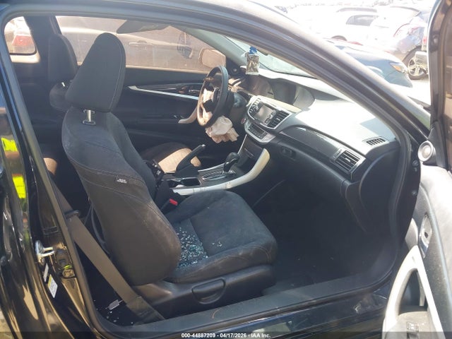 44887209 :رقم المزاد ، 1HGCT1B70EA008834 vin ، 2014 Honda Accord Ex مزاد بيع
