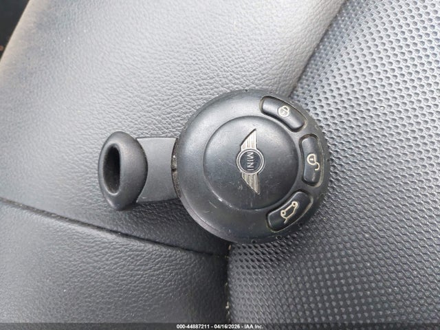 44887211 :رقم المزاد ، WMWZB3C56DWM08626 vin ، 2013 Mini Countryman Cooper مزاد بيع