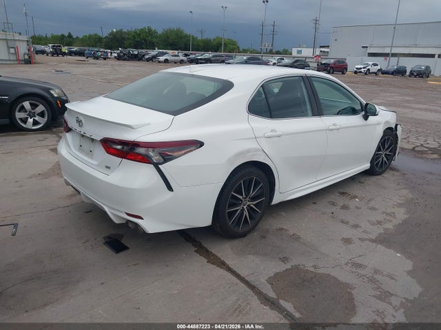 2021 Toyota Camry Se მანქანა იყიდება აუქციონზე, vin: 4T1G11AK6MU470500, აუქციონის ნომერი: 44887223