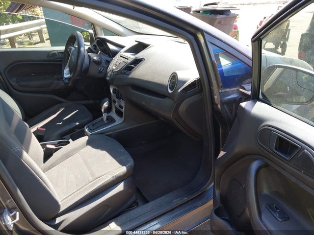 44887233 :رقم المزاد ، 3FADP4BJ6KM145625 vin ، 2019 Ford Fiesta Se مزاد بيع