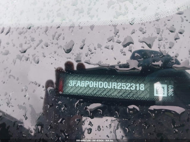 44887256 :رقم المزاد ، 3FA6P0HD0JR252318 vin ، 2018 Ford Fusion Se مزاد بيع