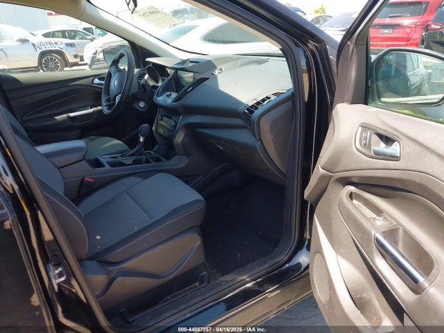 1FMCU0GD3HUE36903 Ford ESCAPE SE