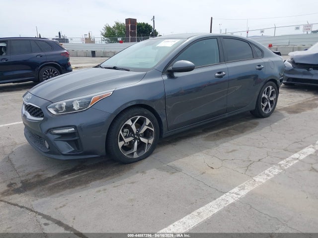 KIA FORTE FE 2021 3KPF24AD2ME377519 Image 2