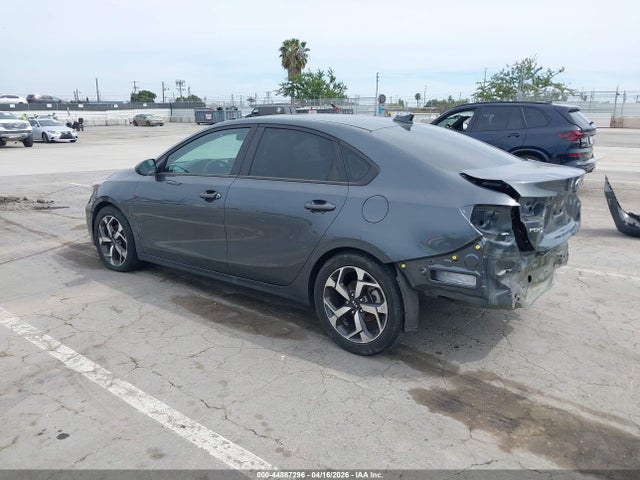 KIA FORTE FE 2021 3KPF24AD2ME377519 Image 3
