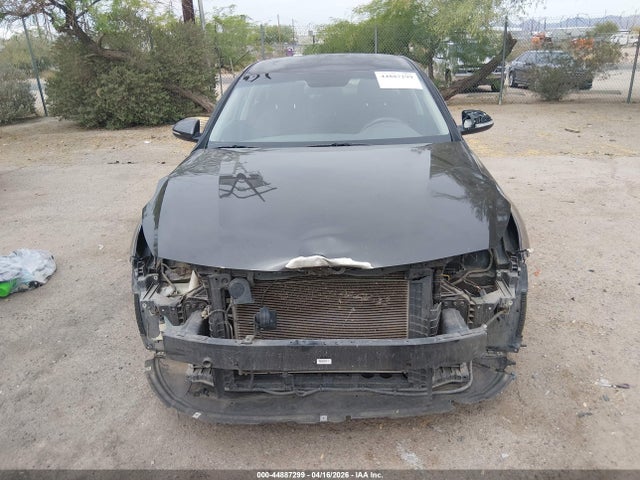 KNAGT4L30H5137812 KIA Optima Lx