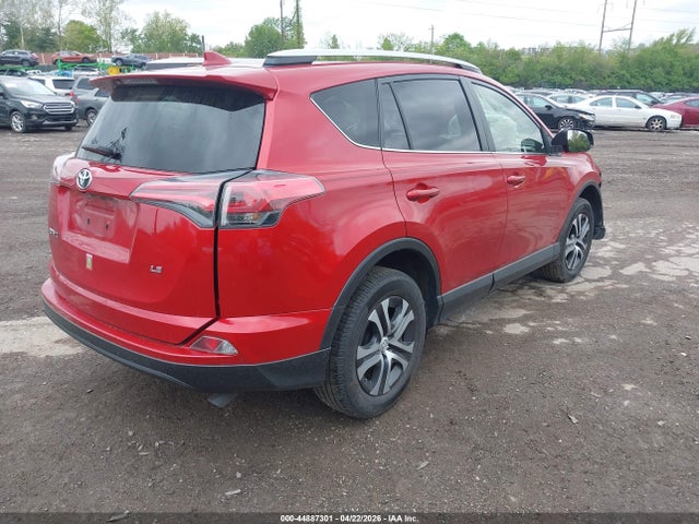 JTMZFREV4GJ061788 Toyota RAV4 LE