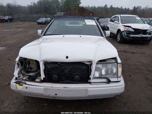 Продажа на аукционе авто 1995 Mercedes-benz E 320, vin: WDBEA66E5SC280605, номер лота: 44887318
