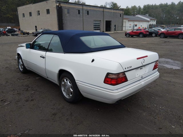Продажа на аукционе авто 1995 Mercedes-benz E 320, vin: WDBEA66E5SC280605, номер лота: 44887318