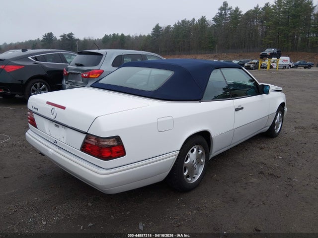 Продажа на аукционе авто 1995 Mercedes-benz E 320, vin: WDBEA66E5SC280605, номер лота: 44887318