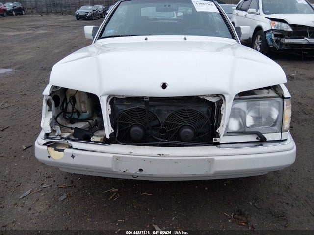 Продажа на аукционе авто 1995 Mercedes-benz E 320, vin: WDBEA66E5SC280605, номер лота: 44887318