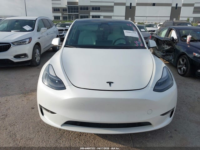Продажа на аукционе авто 2023 Tesla Model Y, vin: 7SAYGAEE2PF689210, номер лота: 44887322