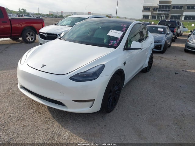 Продажа на аукционе авто 2023 Tesla Model Y, vin: 7SAYGAEE2PF689210, номер лота: 44887322