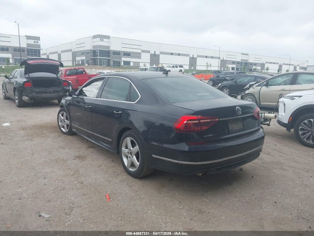 2017 Volkswagen Passat 1.8t R-line მანქანა იყიდება აუქციონზე, vin: 1VWDT7A35HC053701, აუქციონის ნომერი: 44887331