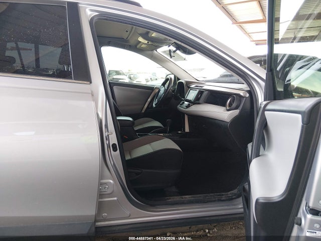 JTMWFREV0JJ210806 Toyota Rav4 Xle