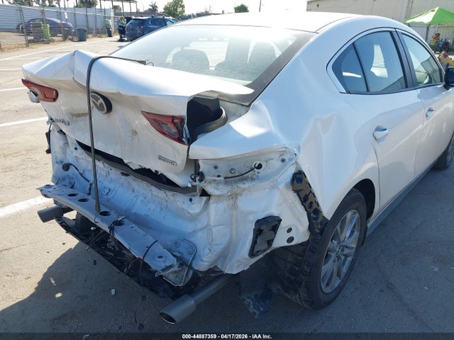 JM1BPAAM3S1778365 Mazda Mazda3 2.5 S