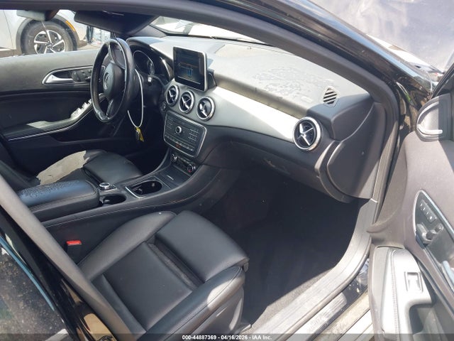 44887369 :رقم المزاد ، WDCTG4GBXHJ351442 vin ، 2017 Mercedes-benz Gla 250 4matic مزاد بيع
