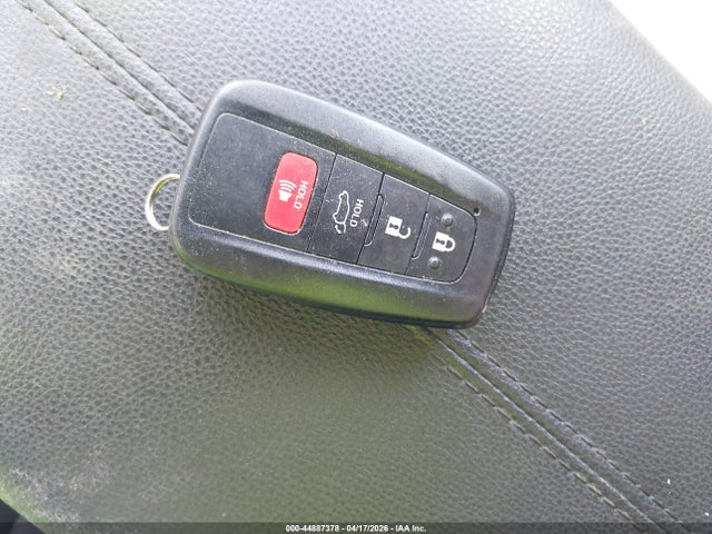 2019 Toyota Rav4 Xle Premium მანქანა იყიდება აუქციონზე, vin: 2T3A1RFV9KW061029, აუქციონის ნომერი: 44887378