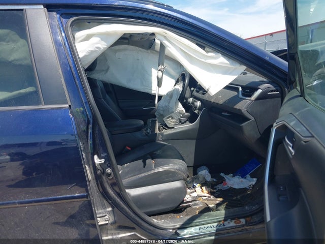2019 Toyota Rav4 Xle Premium მანქანა იყიდება აუქციონზე, vin: 2T3A1RFV9KW061029, აუქციონის ნომერი: 44887378