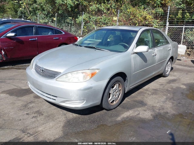 2002 Toyota Camry Le V6 მანქანა იყიდება აუქციონზე, vin: 4T1BF32K12U020563, აუქციონის ნომერი: 44887400