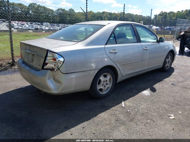 2002 Toyota Camry Le V6 მანქანა იყიდება აუქციონზე, vin: 4T1BF32K12U020563, აუქციონის ნომერი: 44887400