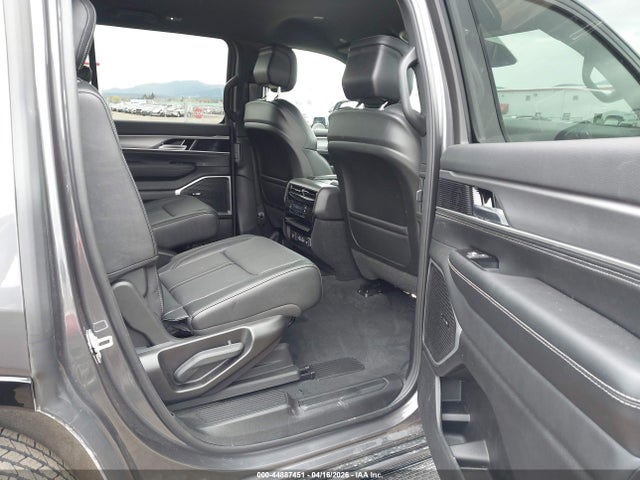 1C4SJVBPXTS166144 Jeep Grand Wagoneer Limited Altitude 4x4