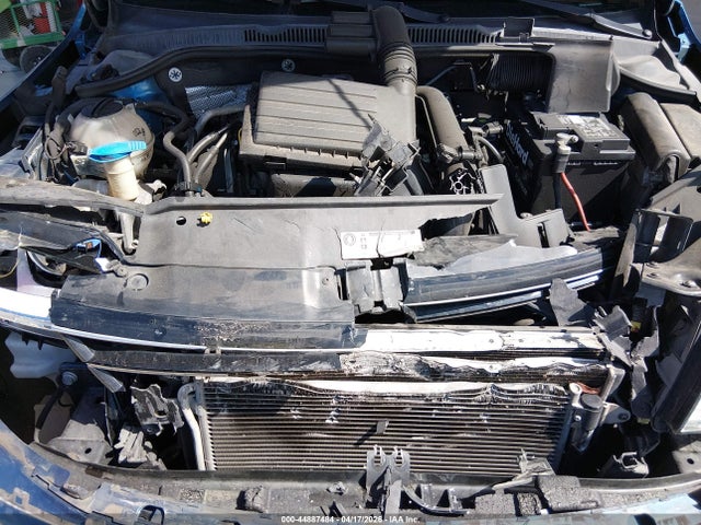 44887484 :رقم المزاد ، 3VW2B7AJ5HM258460 vin ، 2017 Volkswagen Jetta 1.4t S مزاد بيع