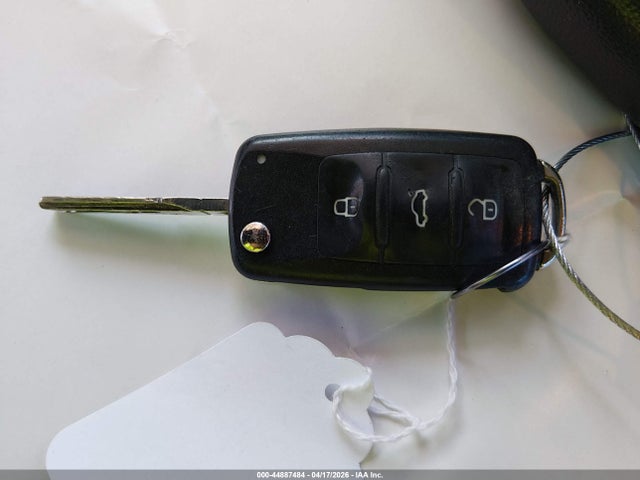 44887484 :رقم المزاد ، 3VW2B7AJ5HM258460 vin ، 2017 Volkswagen Jetta 1.4t S مزاد بيع