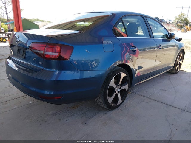 44887484 :رقم المزاد ، 3VW2B7AJ5HM258460 vin ، 2017 Volkswagen Jetta 1.4t S مزاد بيع